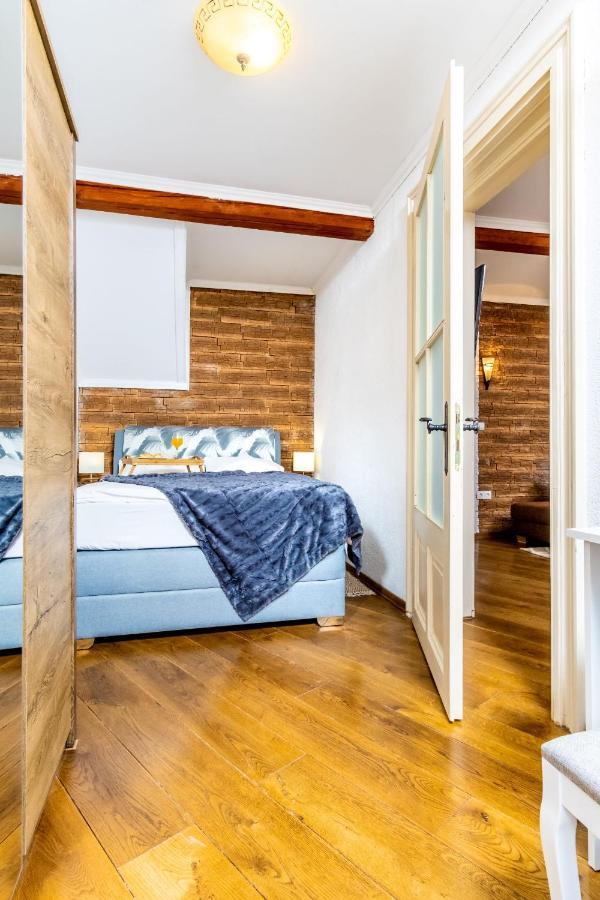 Zollus House Tvrda Apartment Osijek Exterior foto