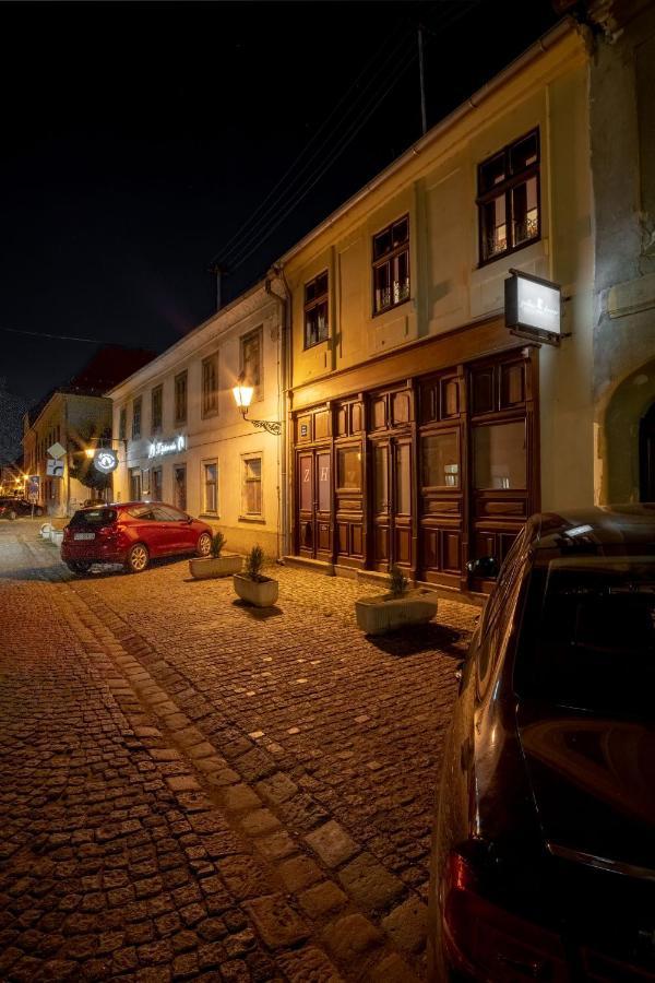 Zollus House Tvrda Apartment Osijek Exterior foto